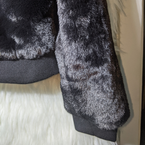 NWT Faux Fur Black Bomber - Picture 8 of 11